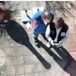 Drone training in Drenthe waarbij instructeur uitleg geeft over drone besturing en veilig vliegen volgens Europese regelgeving